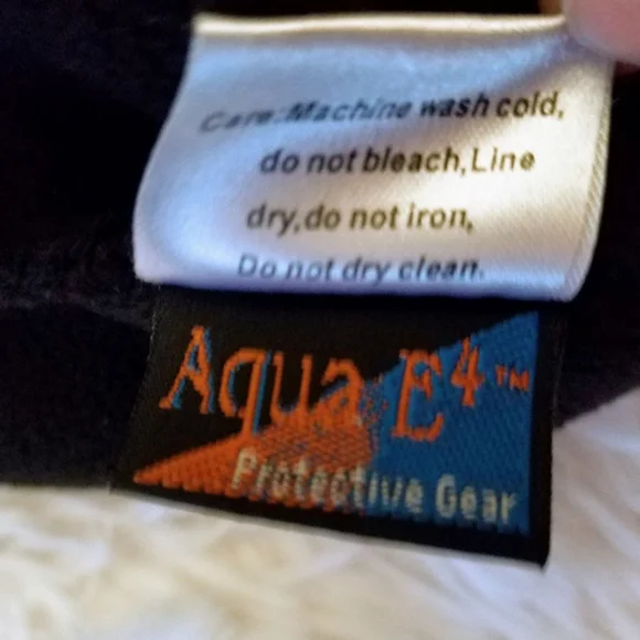 NEW! Blue winter beanie hat with tassel PRICE REDUCED! - Picture 4 of 6